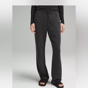 SET Lululemon softstream Perfectly oversized cropped crew AND pants. Sz 6